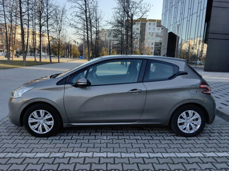 Peugeot 208 ...86 000km, снимка 2 - Автомобили и джипове - 48986034