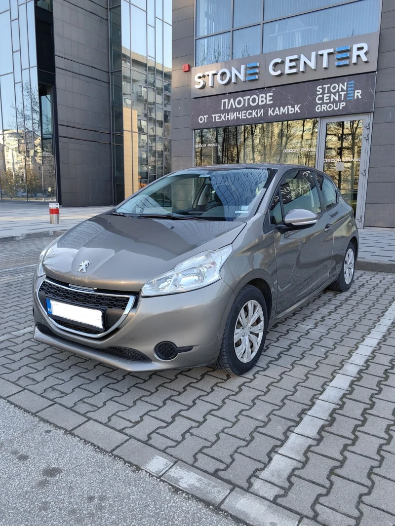 Peugeot 208 ...86 000km, снимка 1 - Автомобили и джипове - 48986034