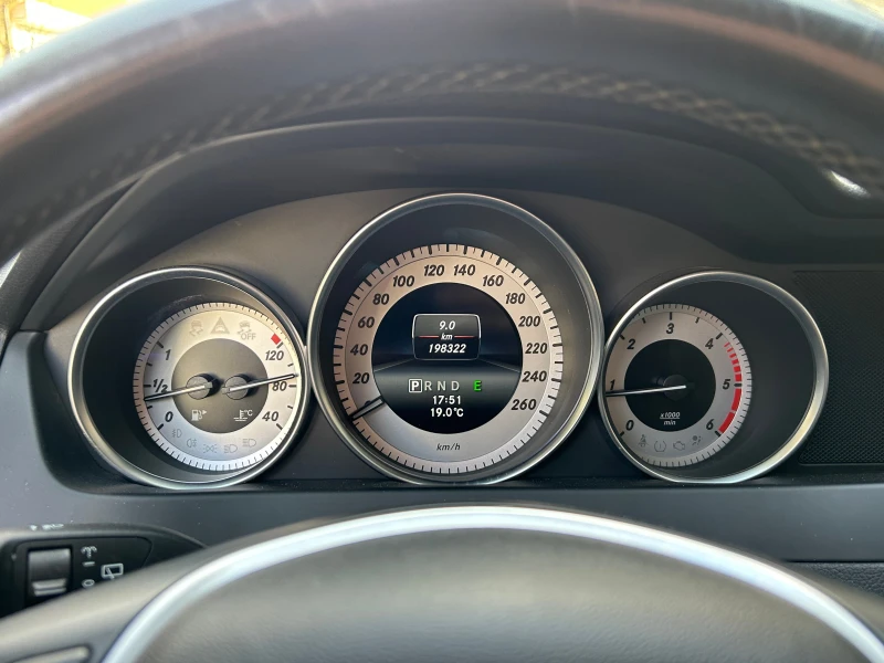 Mercedes-Benz C 220 2, 2 2.2 NAVI KOJA AVTOMAT, снимка 12 - Автомобили и джипове - 50037705