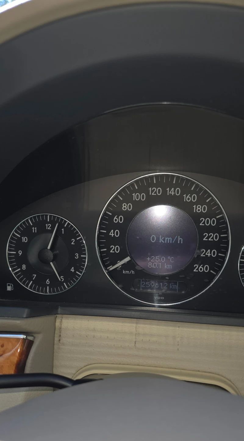 Mercedes-Benz E 320 Elegance, снимка 8 - Автомобили и джипове - 51134195