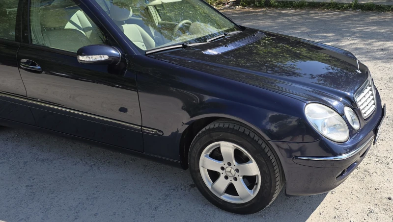 Mercedes-Benz E 320 Elegance, снимка 5 - Автомобили и джипове - 51134195