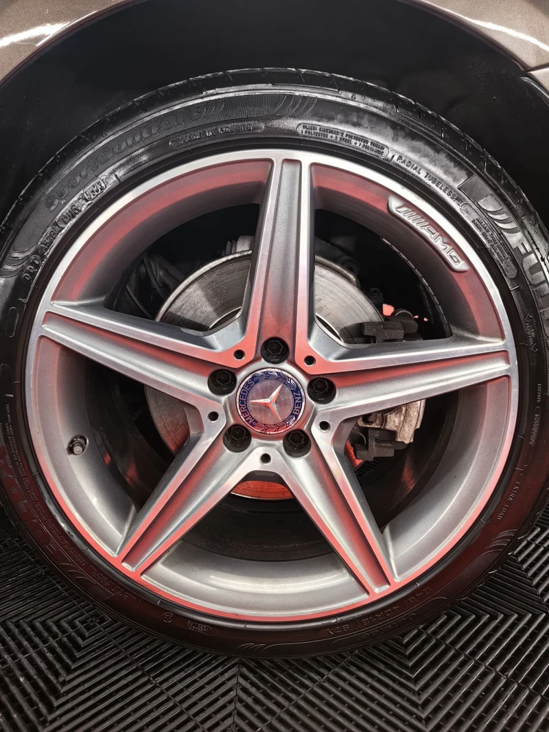 Mercedes-Benz C 250 СМЕНЕН ВЕРИГИ/4 MATIC/AMG PACK/DISTRON/РЕГИСТР. , снимка 8 - Автомобили и джипове - 50876969