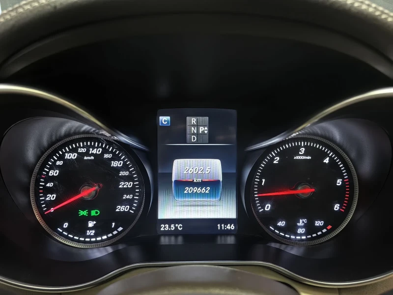 Mercedes-Benz C 250 СМЕНЕН ВЕРИГИ/4 MATIC/AMG PACK/DISTRON/РЕГИСТР. , снимка 14 - Автомобили и джипове - 50876969