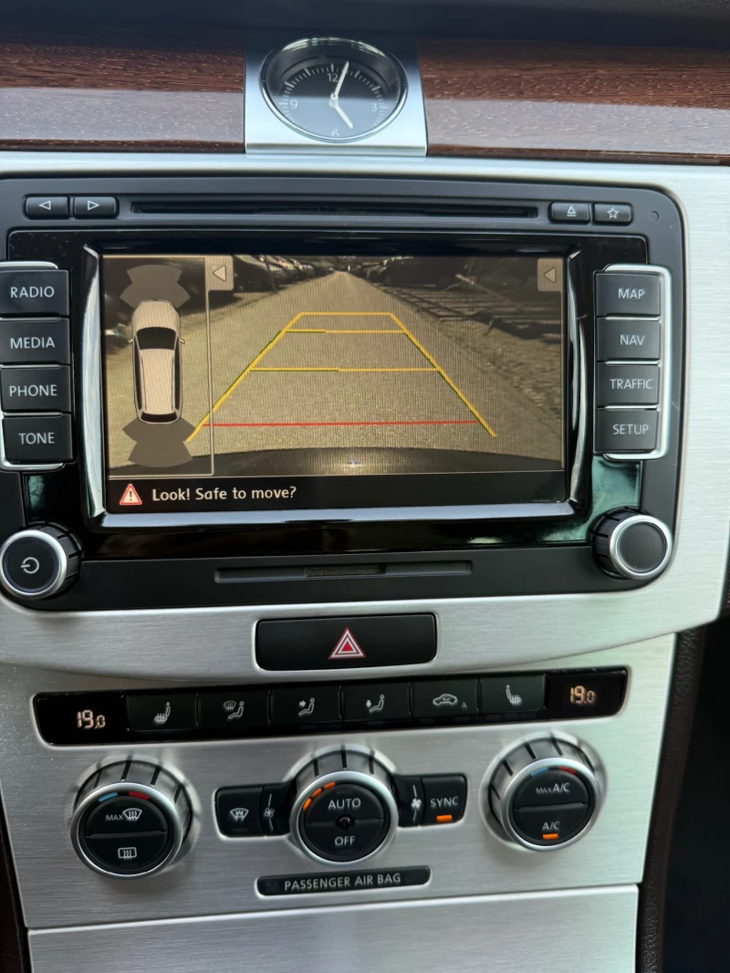 VW Passat 2.0TDI 4x4 Швейцария Highline , снимка 13 - Автомобили и джипове - 52654038