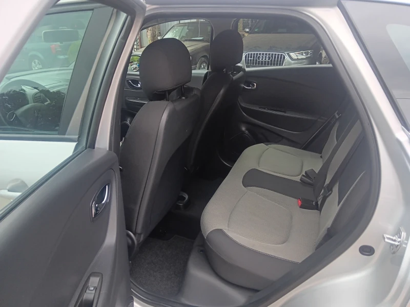 Renault Captur 1.2Тсе* AUT* Dynamic, снимка 11 - Автомобили и джипове - 51369272