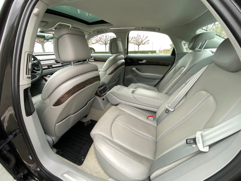 Audi A8 4.0 TFSI , снимка 9 - Автомобили и джипове - 52198345
