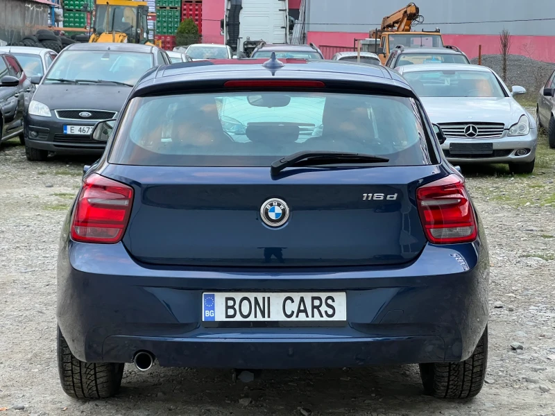 BMW 116 2.0d- 116к.с./ Подгрев/Автопилот/ Старт-стоп, снимка 6 - Автомобили и джипове - 52414115