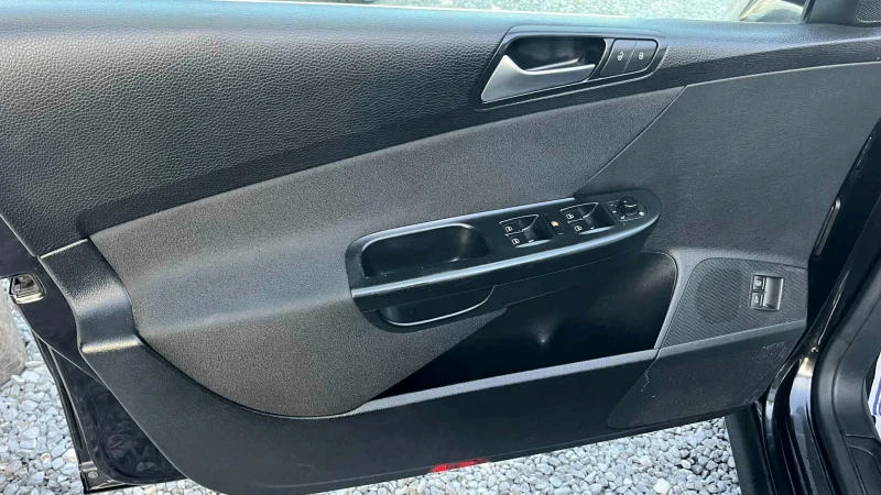 VW Passat 1.9 TDI, снимка 11 - Автомобили и джипове - 52598643