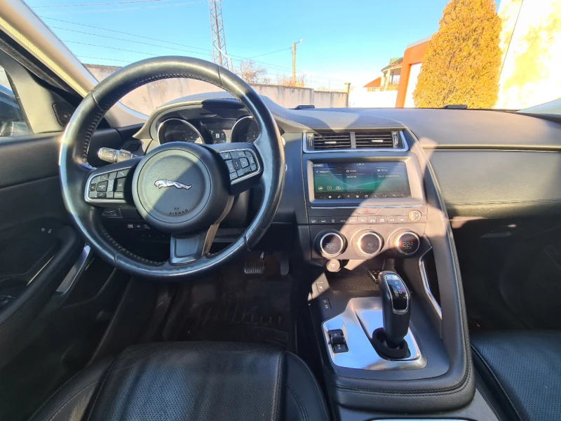 Jaguar E-pace P250 AWD, снимка 17 - Автомобили и джипове - 52790866