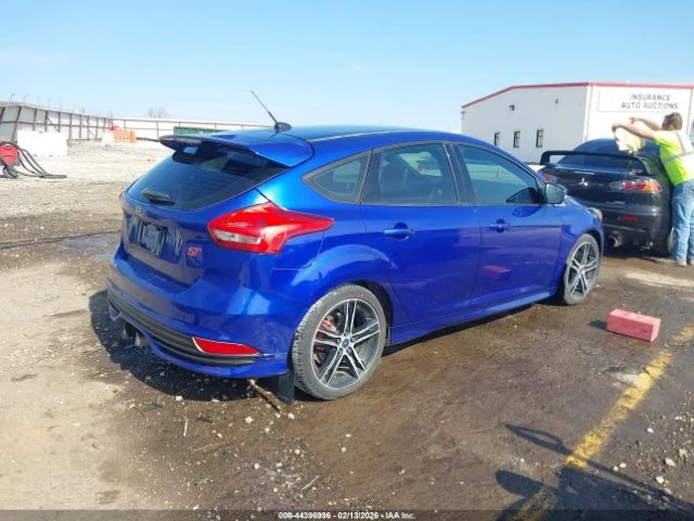 Ford Focus ST* MANUEL* SPORT SEATS, снимка 3 - Автомобили и джипове - 53769359