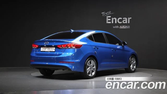 Hyundai Elantra, снимка 2 - Автомобили и джипове - 56082294