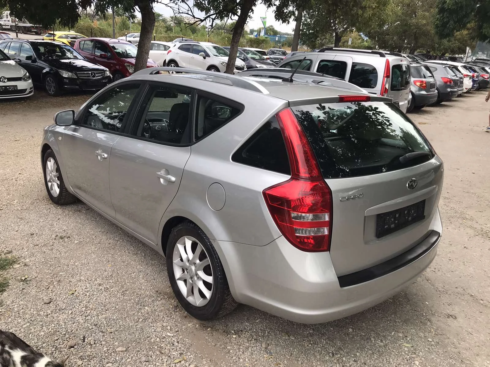 Kia Ceed 1.6 CRDI EURO 5 - изображение 8