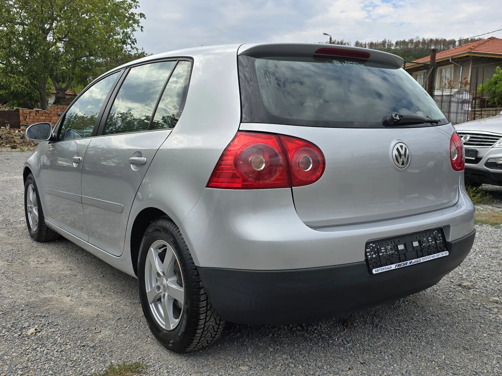 VW Golf 1.4 i 90 К.С. КЛИМАТРОНИК / НОВИ ГУМИ - изображение 3