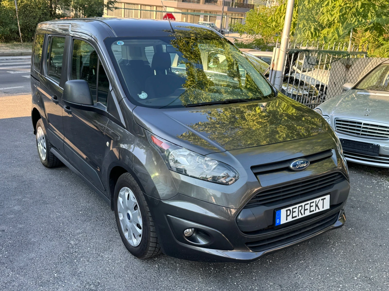 Ford Connect Tourneo - изображение 3