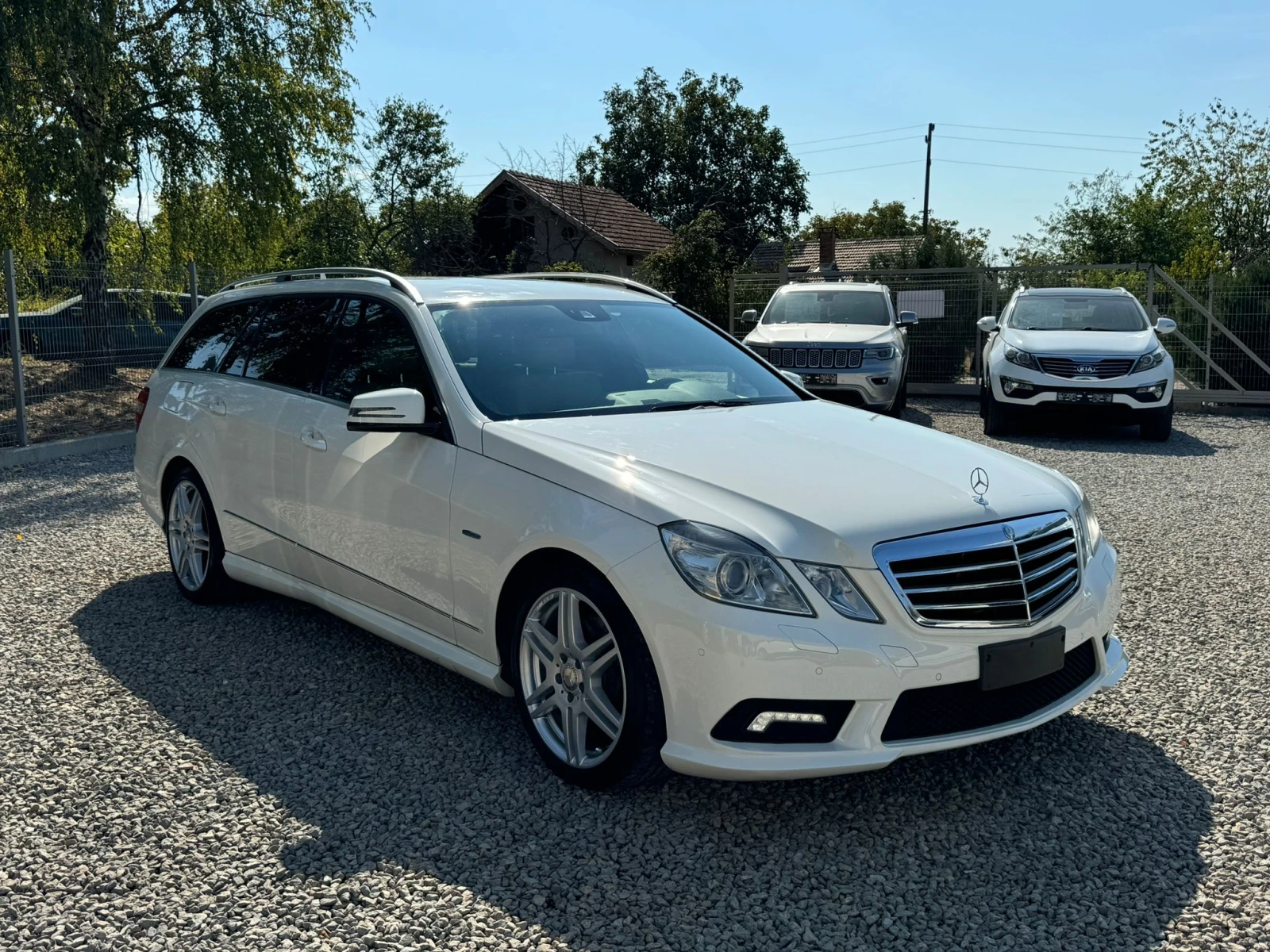 Mercedes-Benz E 350 /AMG ПАКЕТ 4X4 - изображение 3