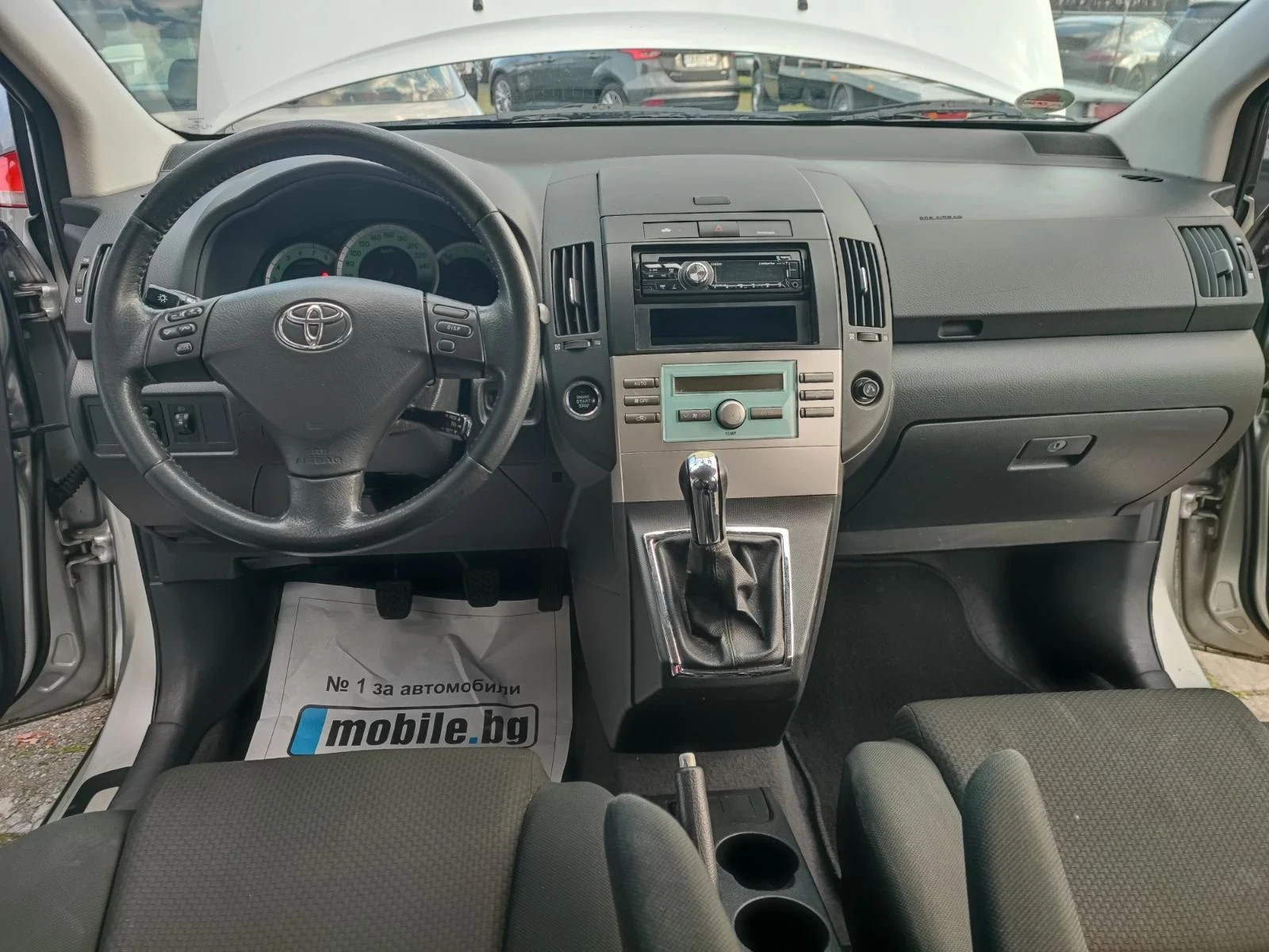 Toyota Corolla verso 1.8VVT-I 129 К.С 6+ 1 - изображение 9