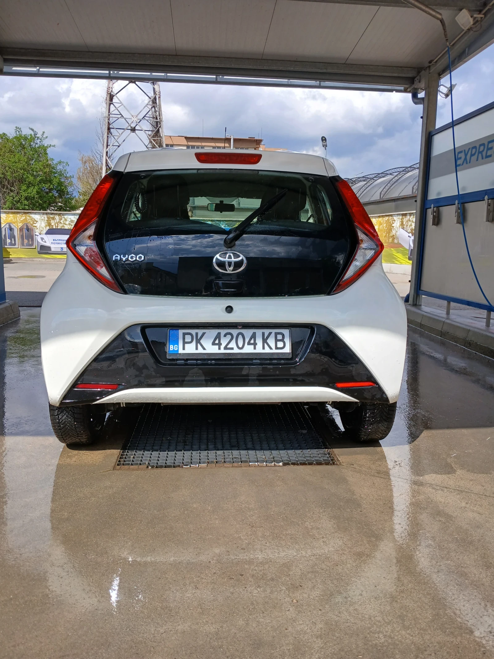 Toyota Aygo Aygo x-play avtomat  - изображение 3