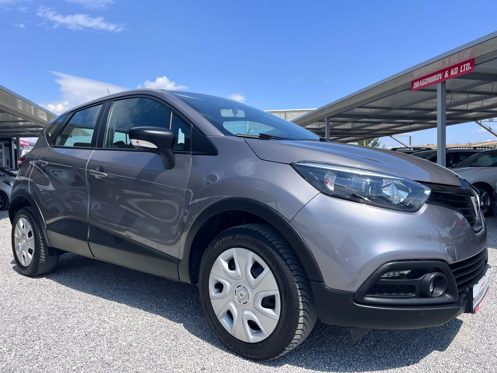 Renault Captur 0.9tce Intens / Energy R-link E6 - изображение 3