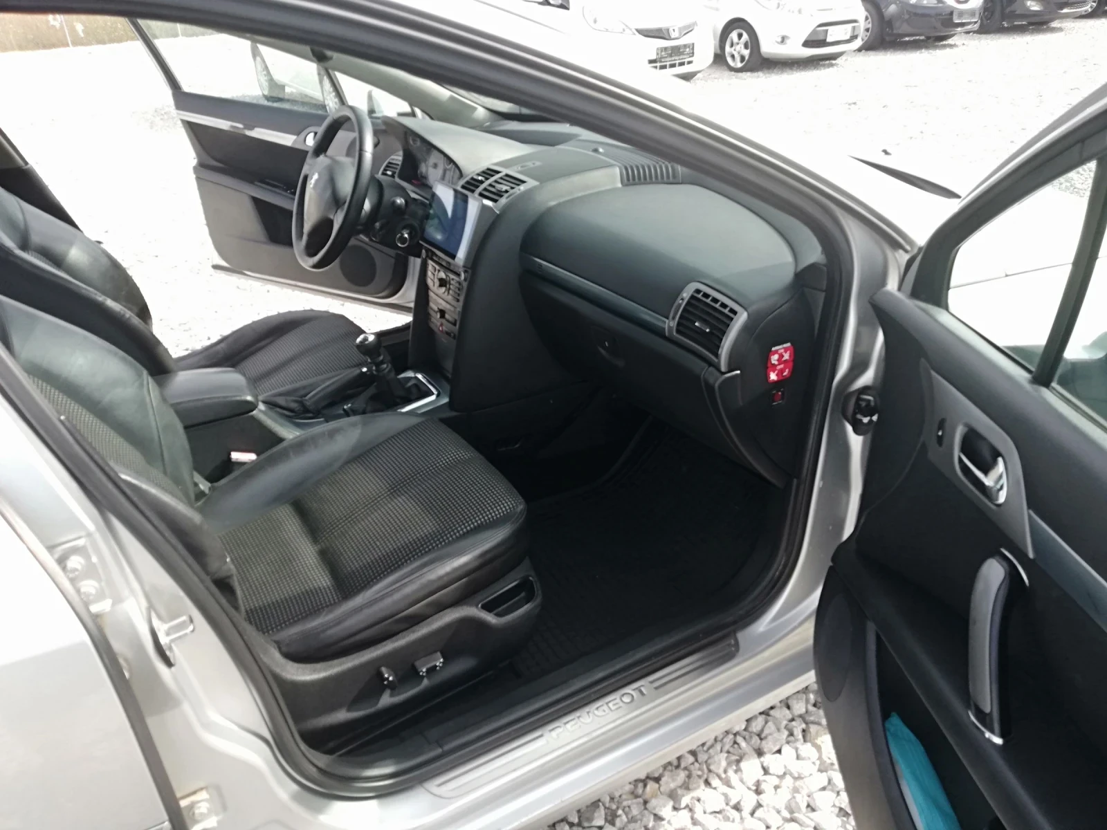 Peugeot 407 2.0hdi kli navi kamera 136ks | Mobile.bg   13