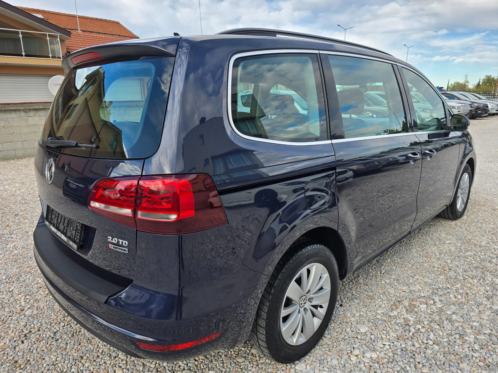 VW Sharan 2.0TDI/FACE/4-MOTION/7-МЕСТЕН/HIGHLINE/ - изображение 4