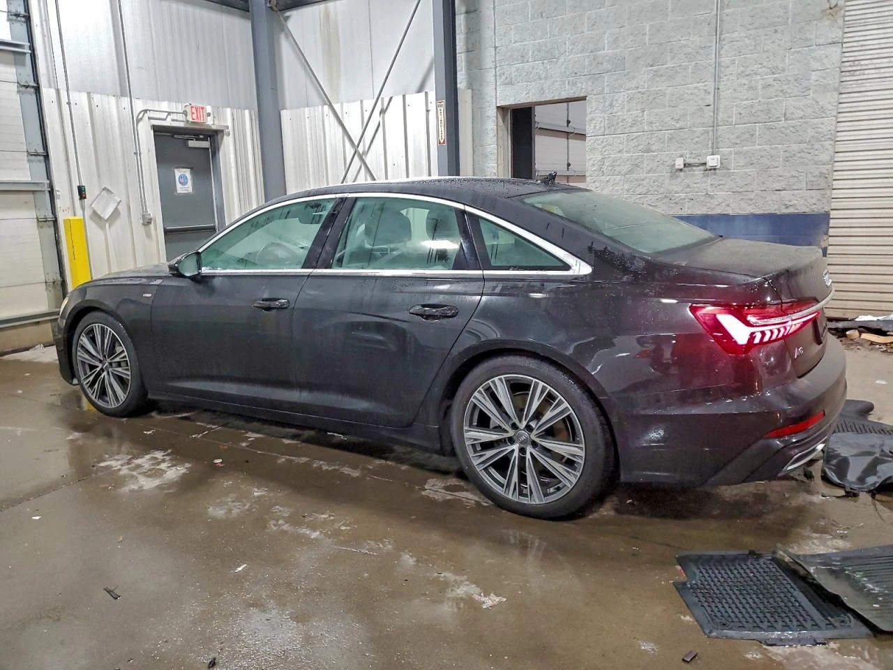 Audi A6 55TFSI* ДИГИТАЛНО* ТАБЛО* 360КАМЕРА* КЕЙЛЕС*  - изображение 4