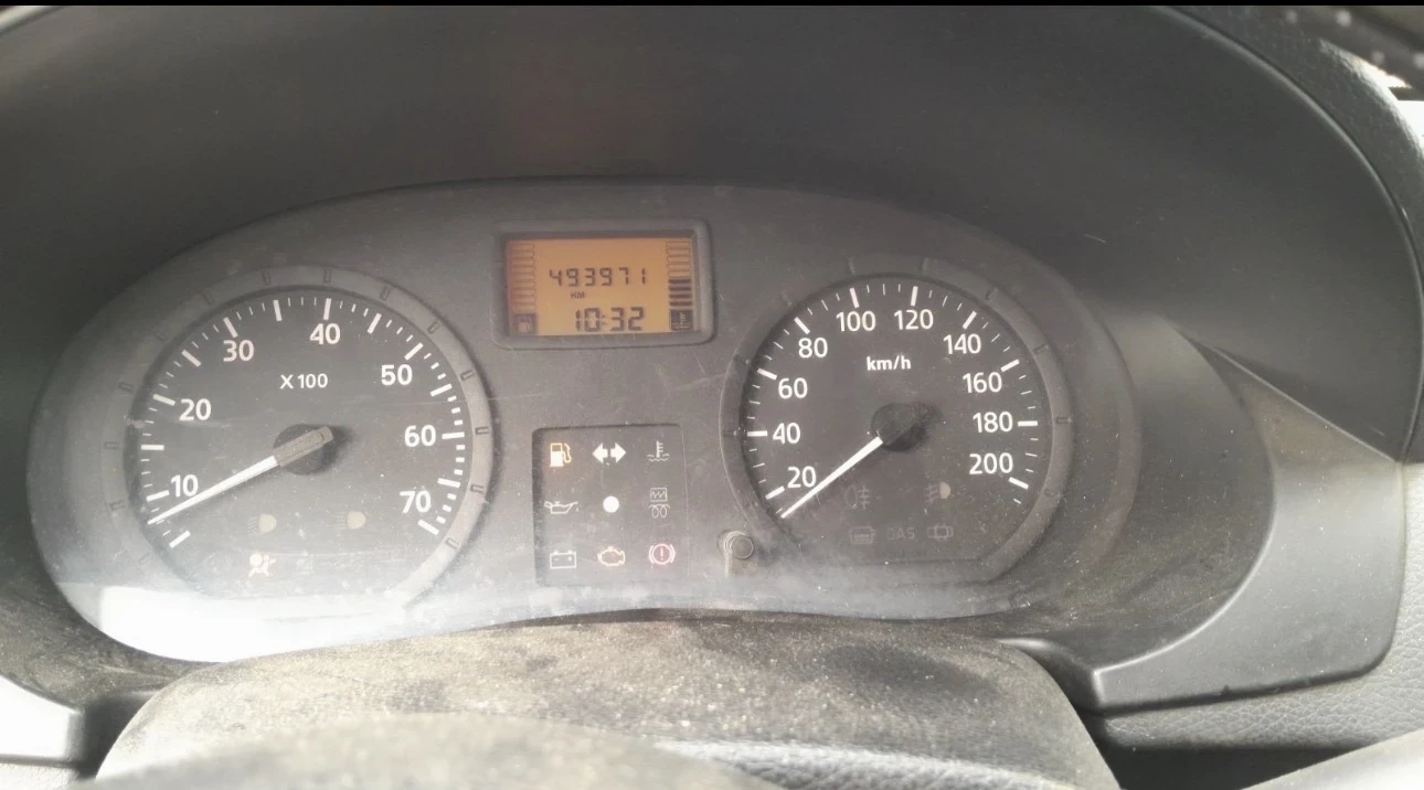 Dacia Logan Газова уредба, снимка 6 - Автомобили и джипове - 53747114