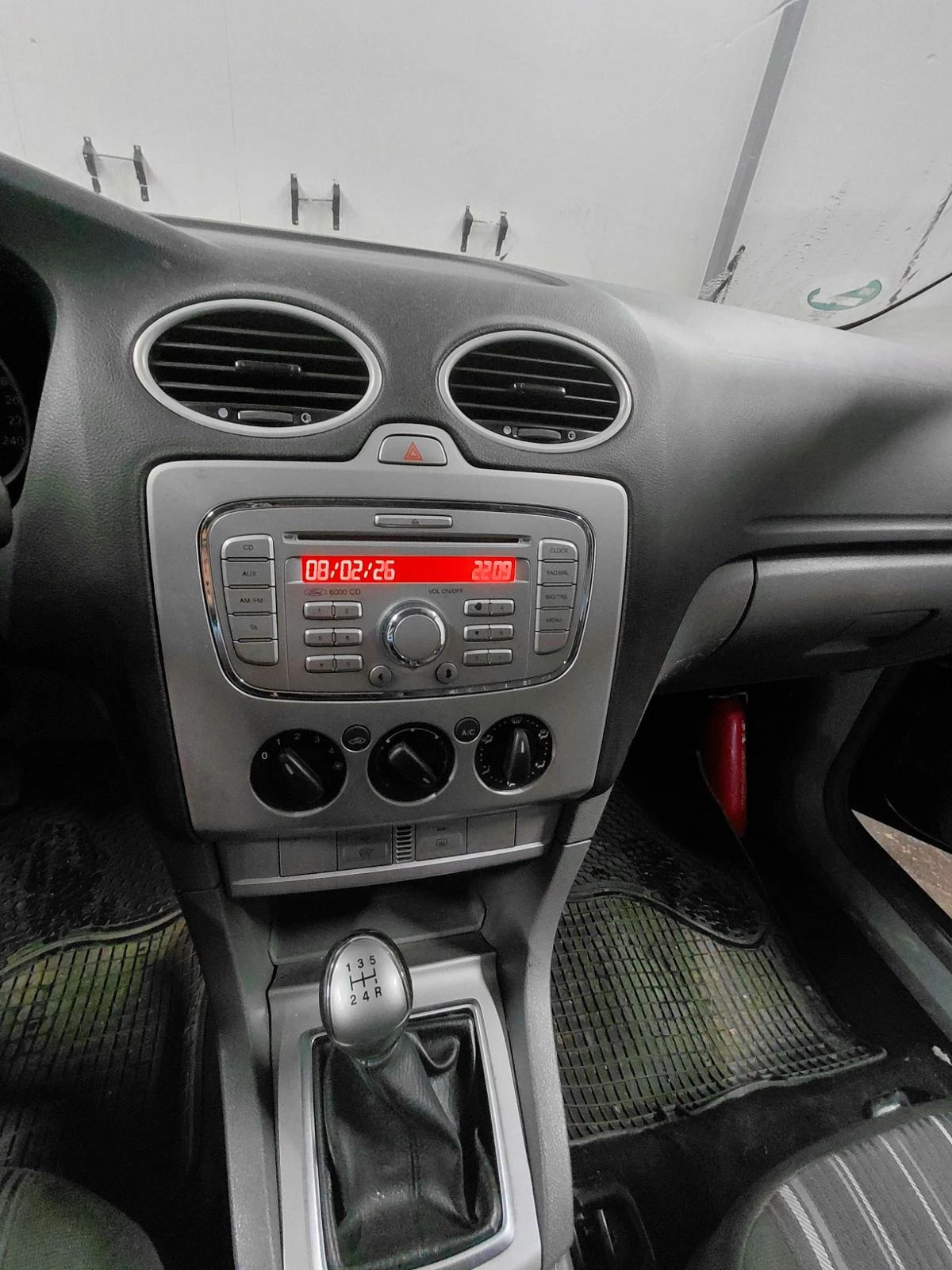 Ford Focus 1, 6 TDCi, снимка 7 - Автомобили и джипове - 53856737