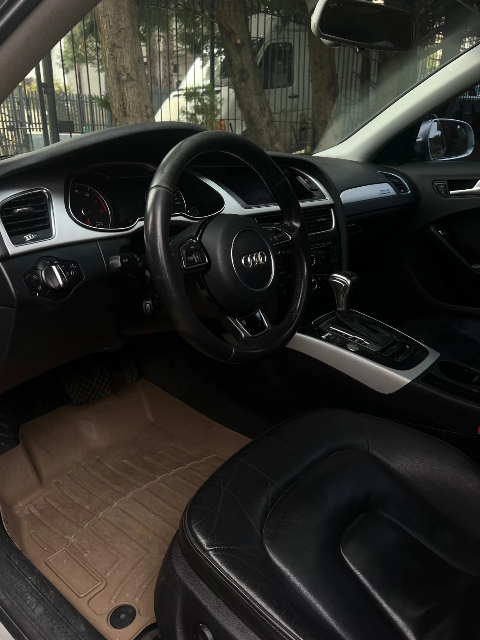 Audi A4 B8.5 | Quattro | Sline | 2.0TFSI | 8ZF | LED | B&O, снимка 9 - Автомобили и джипове - 53925053