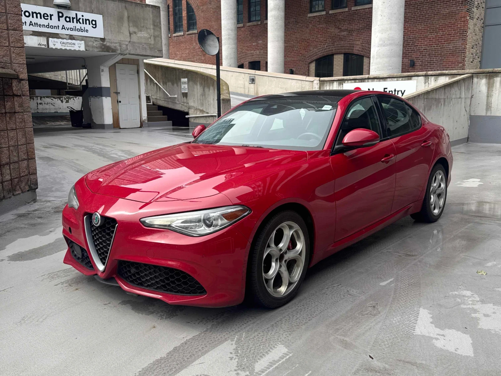 Alfa Romeo Giulia CAR FAX * АВТО КРЕДИТ * ПОДГРЕВ 