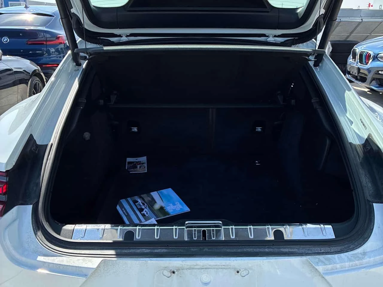 Porsche Panamera 4S  CARFAX, снимка 13 - Автомобили и джипове - 54172275