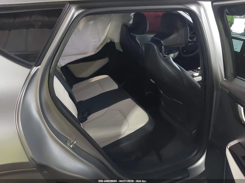 Kia EV6 Gt-Line, снимка 8 - Автомобили и джипове - 54906695