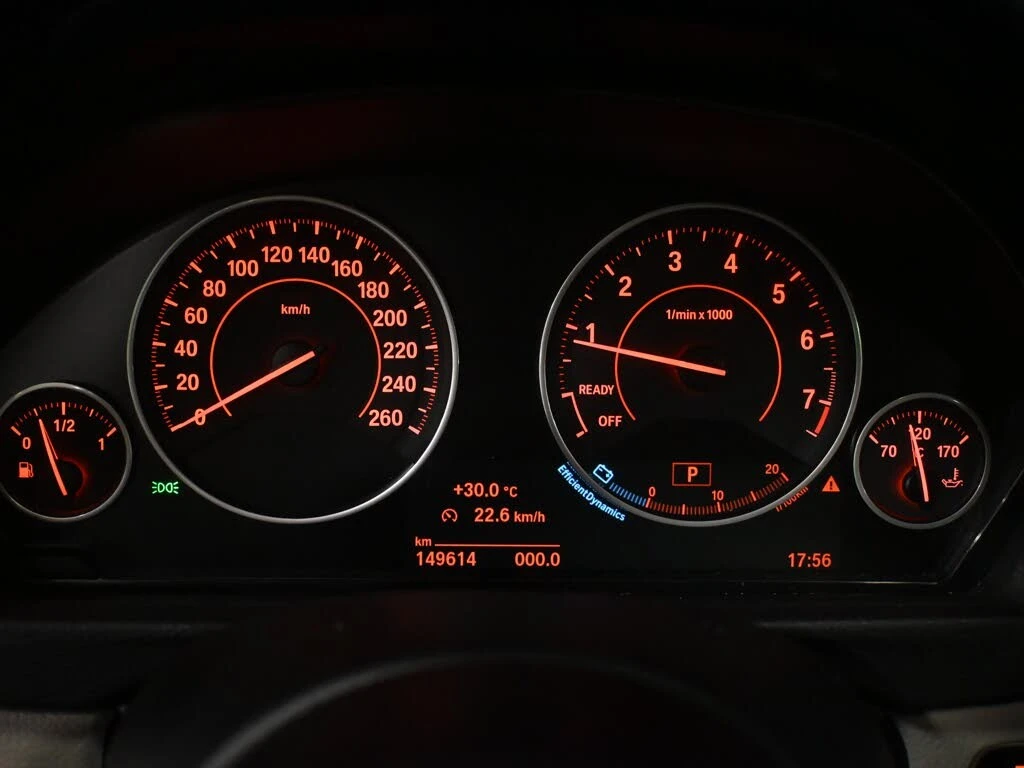 BMW 330 xDrive * M Pack * АвтоКредит * (ЦЕНА ДО БГ), снимка 8 - Автомобили и джипове - 55514804
