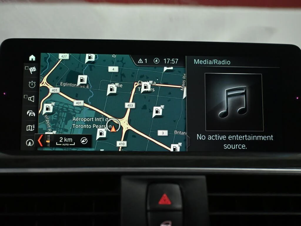 BMW 330 xDrive * M Pack * АвтоКредит * (ЦЕНА ДО БГ), снимка 11 - Автомобили и джипове - 55514804