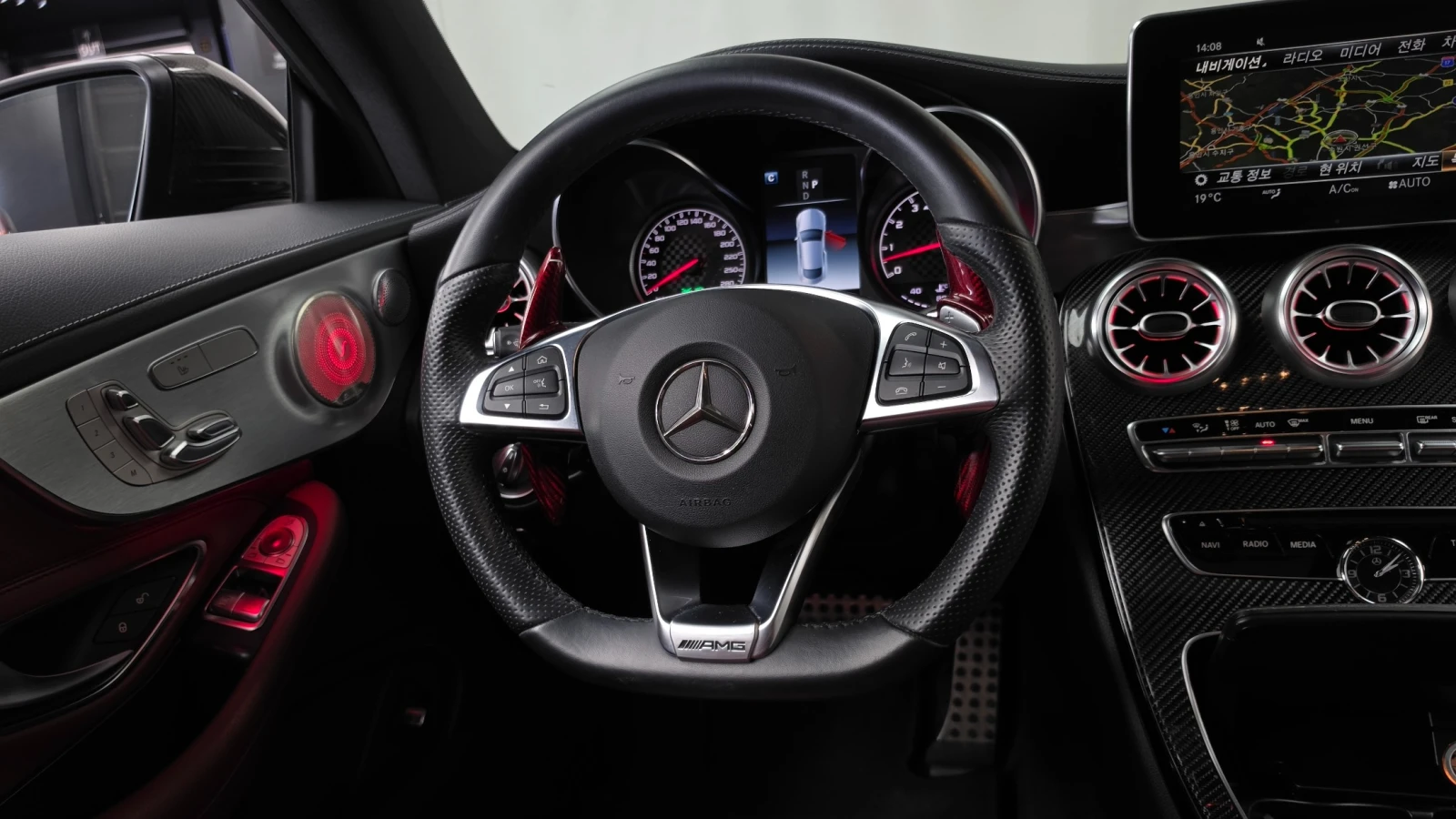 Mercedes-Benz C 43 AMG 4MATIC Coupe, снимка 13 - Автомобили и джипове - 55624926