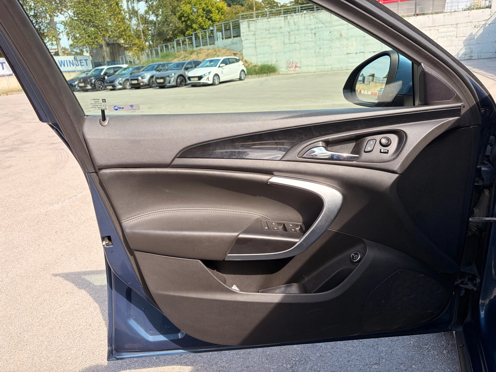 Opel Insignia 2.0 CDTI, снимка 12 - Автомобили и джипове - 56209183