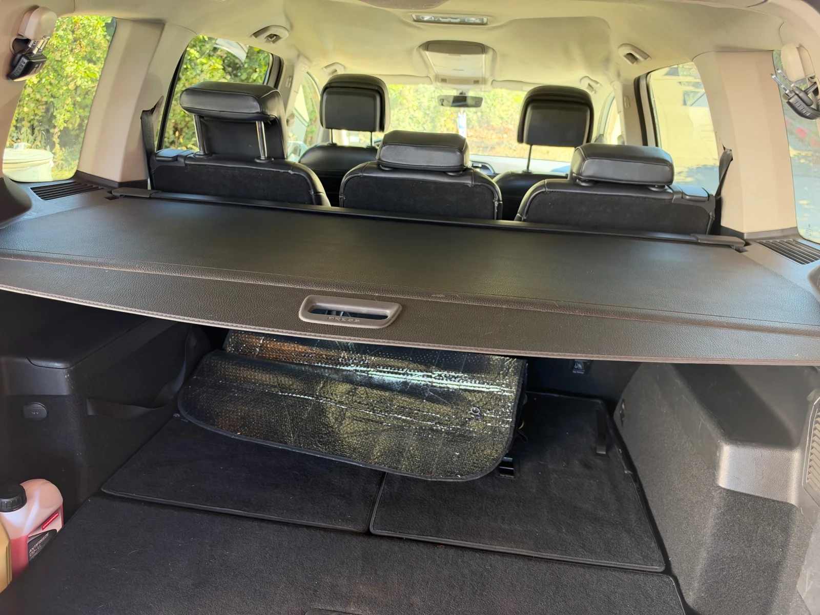 VW Touran 2.0 TDI, снимка 2 - Автомобили и джипове - 56396403