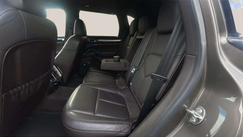 Porsche Cayenne 4.8 I, снимка 13 - Автомобили и джипове - 50382305