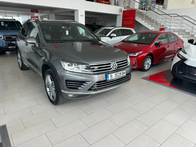 VW Touareg R* Line, снимка 6 - Автомобили и джипове - 50467910