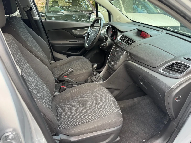 Opel Mokka 1.6i 95000km * EURO6, снимка 15 - Автомобили и джипове - 50560586