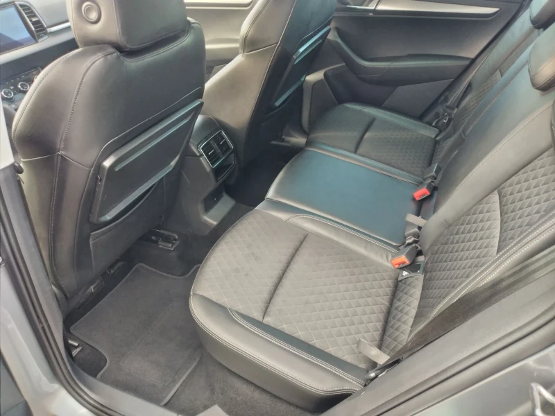 Skoda Karoq 2.0TDI 4?4 Full Execurive, снимка 6 - Автомобили и джипове - 52179017
