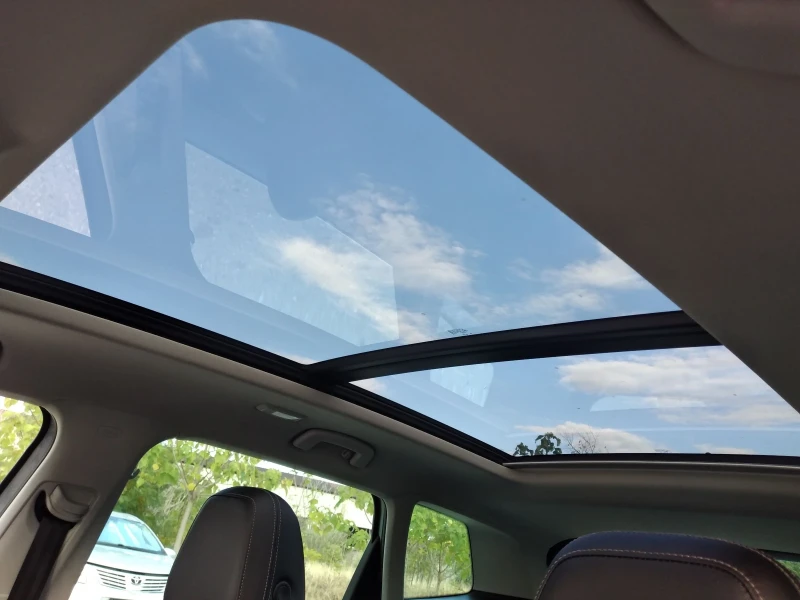 Skoda Karoq 2.0TDI 4?4 Full Execurive, снимка 13 - Автомобили и джипове - 52179017