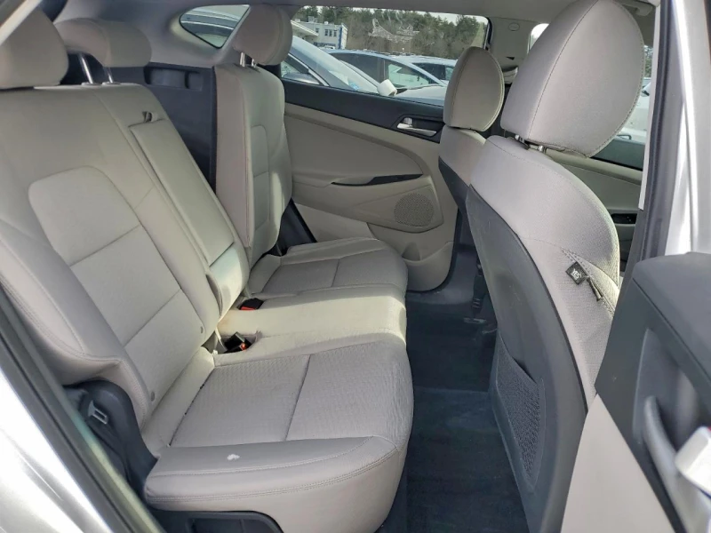 Hyundai Tucson 2.4l Limited, снимка 11 - Автомобили и джипове - 53193946