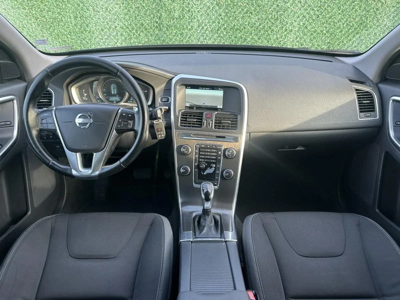 Volvo XC60, снимка 7 - Автомобили и джипове - 53308159