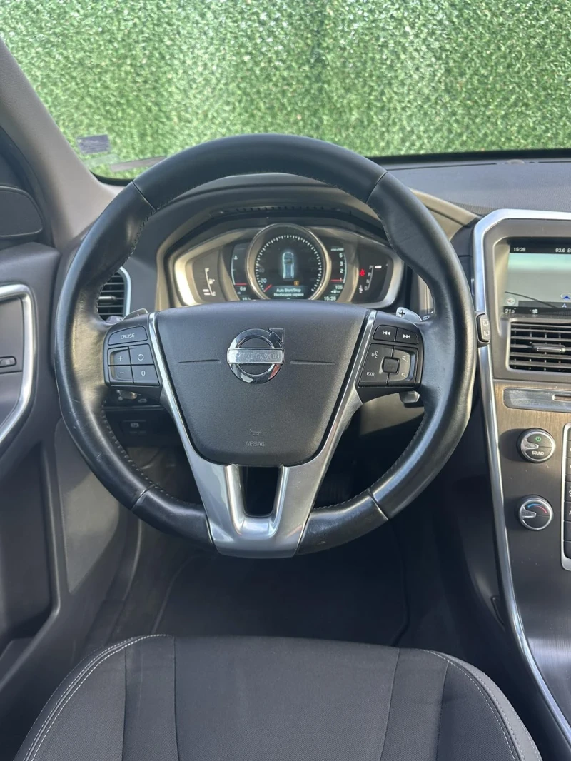 Volvo XC60, снимка 6 - Автомобили и джипове - 53308159