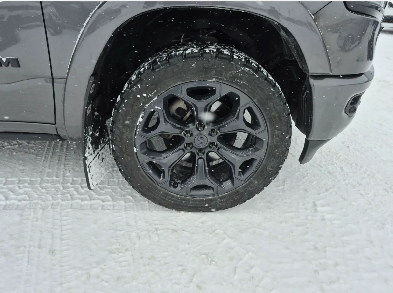 Dodge RAM 1500 Limited Night Edition, снимка 7 - Автомобили и джипове - 53385991