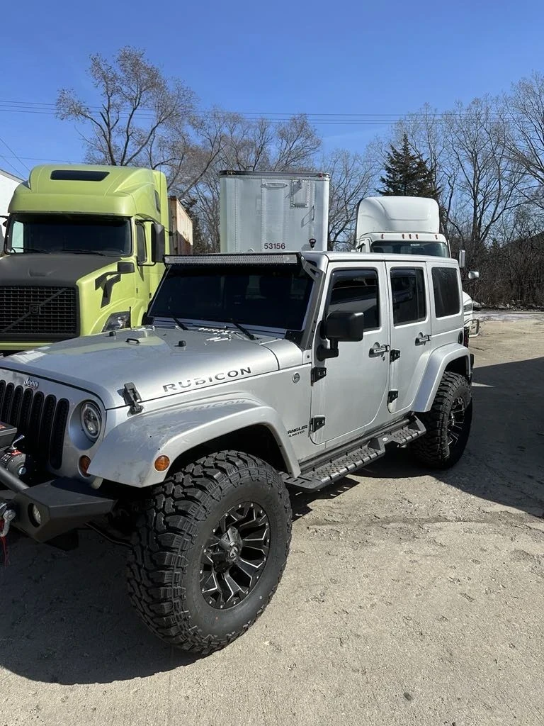 Jeep Wrangler, снимка 1 - Автомобили и джипове - 47955093