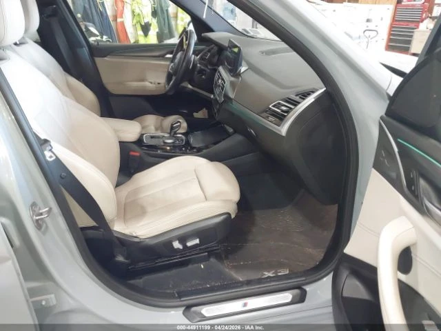 BMW X3 * xDrive30i* КОЖА* ПОДГРЕВ* ПАНОРАМА* АМБИЕНТНО* , снимка 5 - Автомобили и джипове - 55057760