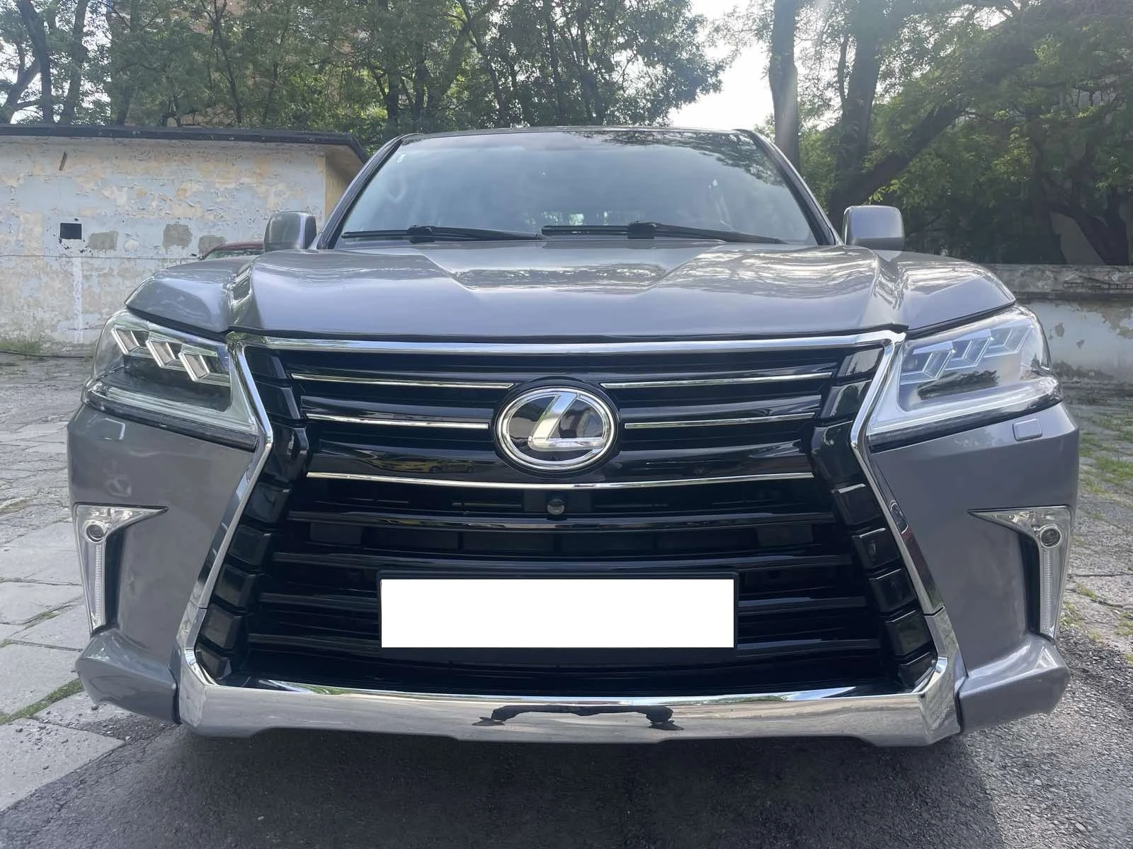 Lexus LX 570  - изображение 5