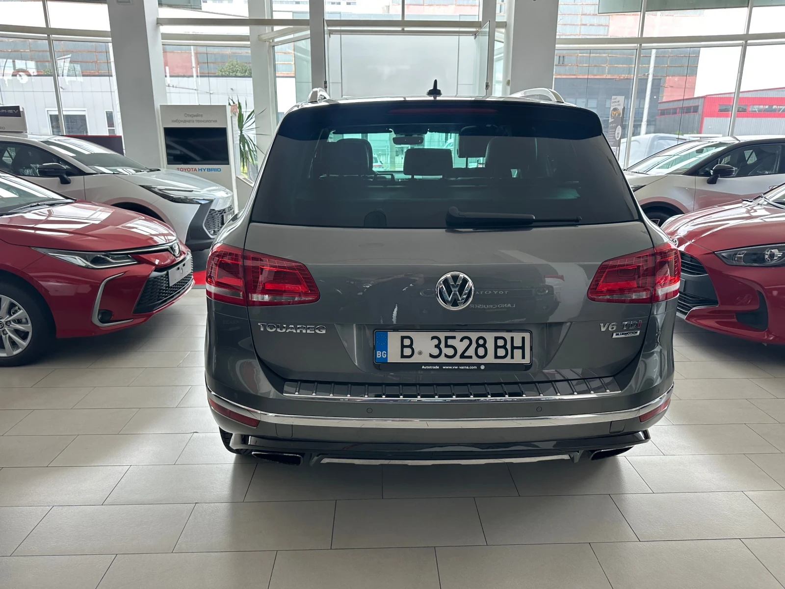 VW Touareg R* Line - изображение 4