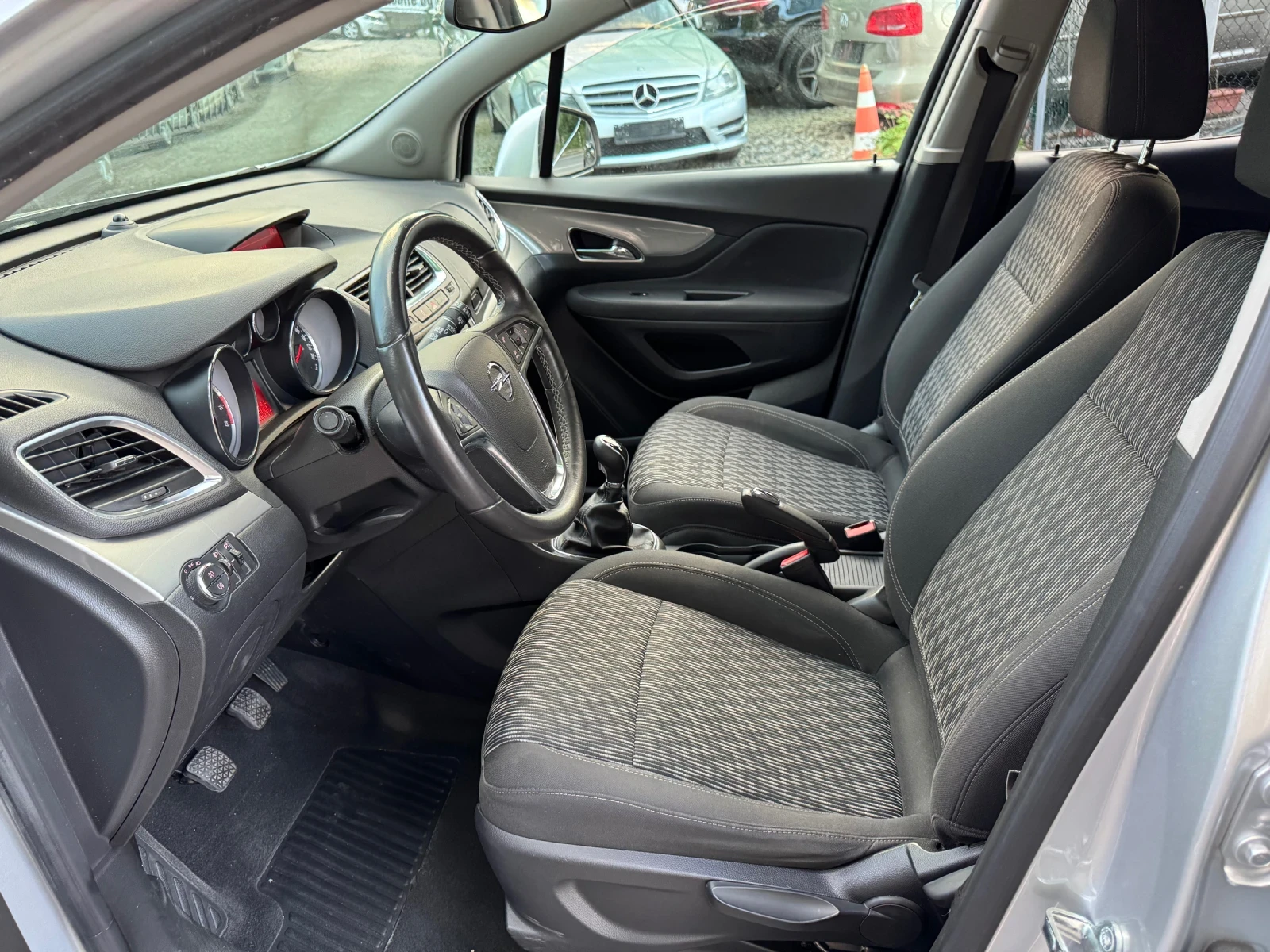 Opel Mokka 1.6i 95000km * EURO6 | Mobile.bg   11